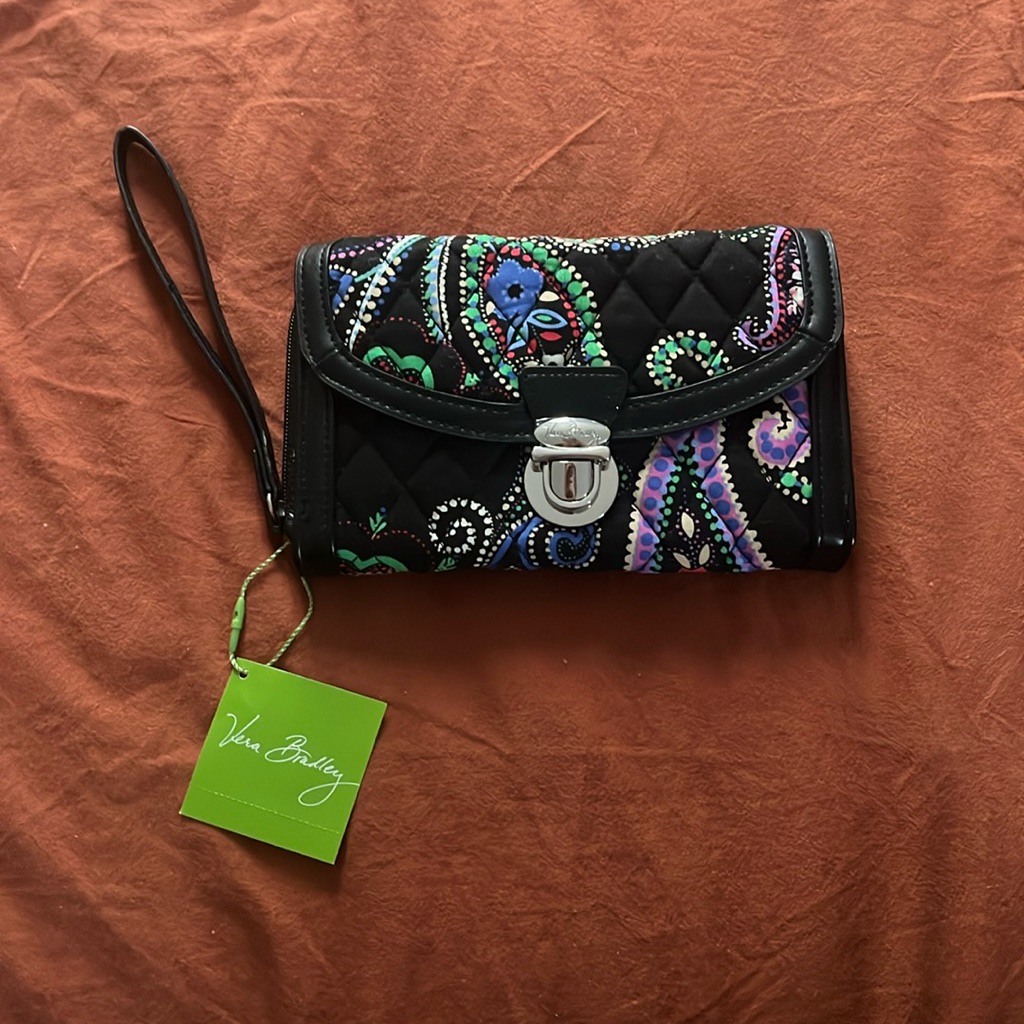Brand New Vera Bradley Ultimate Wristlet In Kiev Paisley Pattern